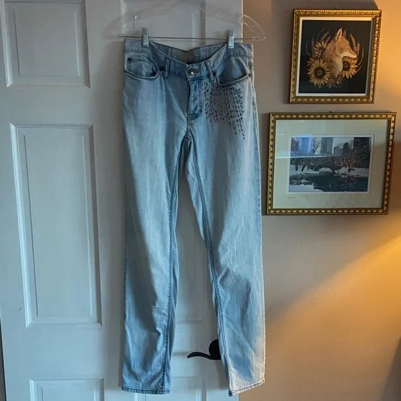 Eddie Bauer Hand Embroidered Light Blue Jeans - Picture 3 of 9